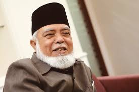 Tharman Shanmugaratnam | I was saddened by the passing of Shaikh Syed Isa Semait, who contributed in very important ways to the building of our nation. His legacy... | Instagram