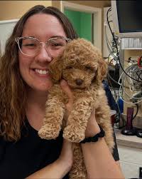 It's Dr. M's birthday! 🎉 Wish her a fantastic day! 💚