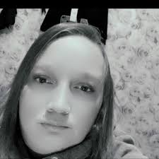 Hello, I'm looking to have this done this week, down my spine. Just  wondering what prices are what for tattoo artist please