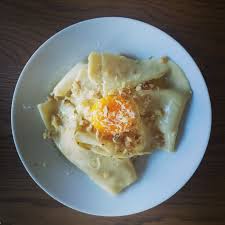 Silk Handkerchiefs With Beurre Blanc And Confit Egg Yolks Recipe Recipe Egg Yolk Recipes Recipes Cured Egg