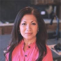 Donna Traweek's Instagram, Twitter & Facebook