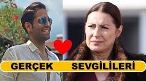 Bir zamanlar çukurova'nın fadik'inin sevgilisi bakın kim çıktı! Polen Emre Sevgilisi Mp3 Indir Imp3