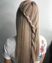 Ci sono look per per chi ha i capelli ricci o lisci.acconciature per capelli lunghi, acconciature per capelli corti o capelli medi. Acconciature Capelli Lunghi 250 Idee Facili E Bellissime Beautydea