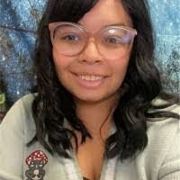 Alicia Gentile's Instagram, Twitter & Facebook