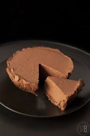 Julie La Fureur Rousse Au Chocolat Gateau Au Chocolat Vegetalien Recettes Crues Recette Chocolat