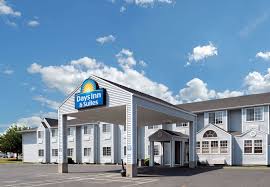 Recreation features at days inn by wyndham encinitas moonlight beach include an outdoor pool. Days Inn Suites By Wyndham Spokane Airport Airway Heights In Spokane Hotel Rates Reviews On Orbitz