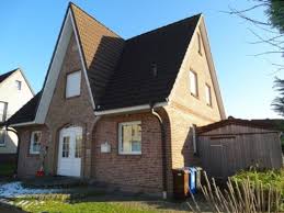 Hier finden sie häuser vieler immobilienportale und durch die einfache & schnelle häusersuche mit intuitiven filtermöglichkeiten ist das ziel traumhaus zum greifen nah. Haus Zum Verkauf 25337 Kreis Pinneberg Kolln Reisiek Mapio Net