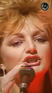 História da música “I dont want to talk about it” 🎶 . . .  #idontwanttotalkaboutit #rodstewart #crazyhorse #dannywhitten