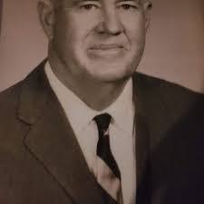 Leo Crisp's Instagram, Twitter & Facebook