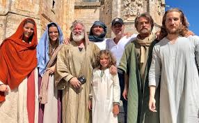 Ze is vooral bekend om haar rol als delfina alzamendi in de ratner begon haar carrière in 2014 als figurant in violetta. New Malena áƒ¦ Violetta Soy Luna Deux Casts áƒ¦ Facebook