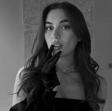 çağla şimşek la mejor"