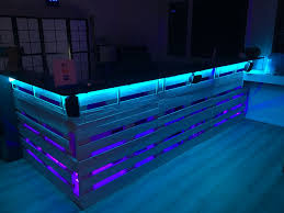 Bar Aus Paletten Balconybar Bar Aus Paletten Led Beleuchtung Beleuchtung Mobel Aus Paletten