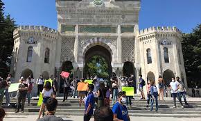 Maybe you would like to learn more about one of these? Aciktan Psikoloji Egitimine Protesto Tele1