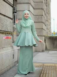 Ibu & 2 anak ini hidup menumpang di teras tetangga. Nona Baju Raya Qayreen Peplum Material Exclusive Lace With Full Lining High Premium Comocrepe Ready Size S To 2xl Normal Price Rm120 00 Offer