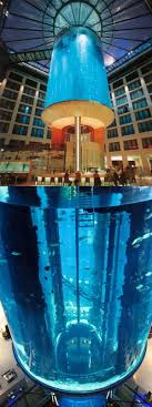 10 Crazy And Outrageous Aquariums Akvaryum Oteller Manzara Resimleri