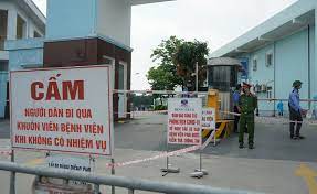 Bệnh nhân, người nhà bệnh nhân đều bất ngờ khi bệnh viện nội bất xuất, ngoại bất nhập. Ur2vsa5i21wkmm