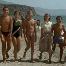 Final mítico de verano azul. Verano Azul Como Esta Hoy La Playa De La Mitica Serie Espanola De Los Amigos De Chanquete