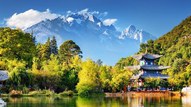 Shangri-La - City Guide | Planet of Hotels