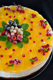 Prajitura cu foi de napolitane si crema caramel. Torturi Festive Caietul Cu Retete