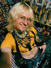 Moses Burdett (@moses_b7) • Instagram photos and videos