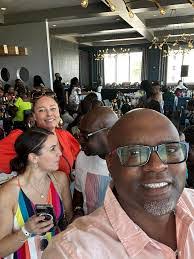 Darian Pearson's Instagram, Twitter & Facebook