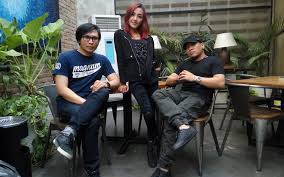 To find out more complete and clear information or images, you can visit the source. Ubah Vokalis Iluska Siap Terbang Ke Malaysia Dengan Lagu Baru Okezone Celebrity