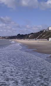 Voted the uk's best beach, bournemouth is home to seven miles of golden sand. Bournemouth Beach First Time I Ever Saw An Ocean Was Flying Over It First Time To Actually Visit It Was On T Bournemouth Beach Beach Photos British Beaches