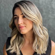 A cor perfeita 🩷 já garantiu o seu horário para fim de ano!?