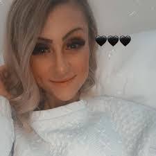 Crystal Beckstead's Instagram, Twitter & Facebook