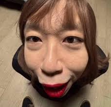 Sister Hong resultó ser un hombre de 38 años de edad que se "convertía" en  una mujer madura para conseguir encuentros casuales.😱