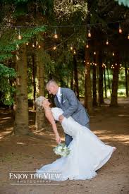 The Pine Tree Barn Flushing Wedding Michigan Barn Wedding Wedding Photographers Near Flushing Mi Wedding Photogra Michigan Barn Wedding Barn Wedding Wedding