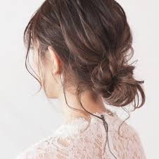 言葉で説明するのは難しいから シニヨンにするときの 可愛い後れ毛の出し方 参考写真いっぱい marry マリー シニヨン 後れ毛 シニヨン アレンジ