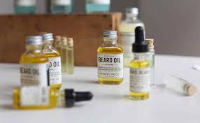 dropcapl/dropcap'huile à barbe est un soin bio à part entière, visant à adoucir votre barbe en la nourrissant en profondeur. Huile De Barbe Pourquoi Et Comment L Utiliser