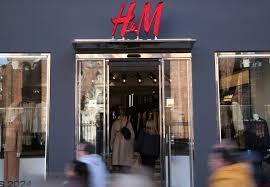 H&M slumps on doubts over margin target and June sale drop | Reuters