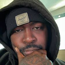 Kanye West's lyrical skills compared to J. Cole and Kendrick Lamar