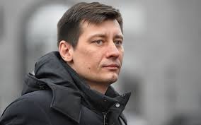 Born 19 january 1980) is a russian politician and opposition leader. 0pl8edmcddmbum