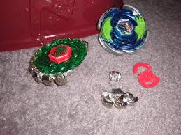 He got his customers to his apartment, where he poisoned. Poison Serpent Now Useless In Both Life And Death Beyblade