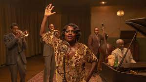 Ma rainey's black bottom is a tough film made more emotionally intense by the actors' soulful performances and the hard truths at the core of the photographs, headlines, and advertisements at the beginning of the movie reflect on many black people's migration to the north, bound for the. Ma Rainey S Black Bottom Film Rezensionen De