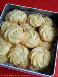 Happy Home Baking A Box Of Roses Desserts Recipes Yummy Cookies