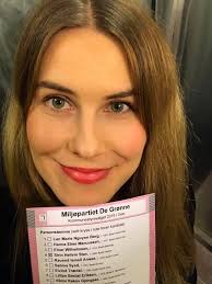 Sirin hellvin stav fra oslo mdg overtar etter lan marie berg, ifølge vg. Facebook