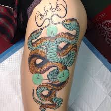 50+ tatouages de serpent pour les femmes » Club Tatouage
