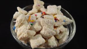How to make puppy chow chex mix: Funfetti Puppy Chow Chex Snack Mix With Yoyomax12 Youtube