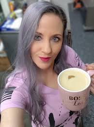 Fast friendly and extremely knowledgeable barista at White Center Moon Shot  !! Keep up the good work!