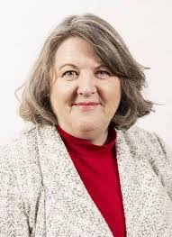 Karen Mciver's Instagram, Twitter & Facebook