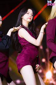 The story is besides introducing the contestants' performances, fu yaning ( youth with you 2 's contestant) of the chinese team was also asked if she had anything to say to yujin of the clc group. Click For Full Resolution 200908 Clc Helicopter At The Show Sbs Website Update Clc Helicopter Clc Clc Yujin