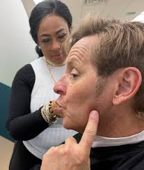 SO, THIS IS HOW WE ENDED THE FRIDAY NEWSCAST. Yup, I should not have been  surprised. It's every year. Not sure I see the resemblance, but others do  and my colleagues seem