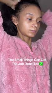 Who Rather Straighten There Hair With A Bigger Flat Iron?🤣❤️#fyp