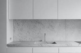 Skillfully constructed of 100% solid fir wood to last a lifetime. What S The Difference Between Calacatta Carrara And Statuary Marble A Remodeling 101 Guide