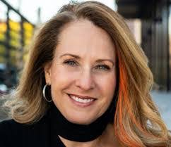 Janet Towne's Instagram, Twitter & Facebook