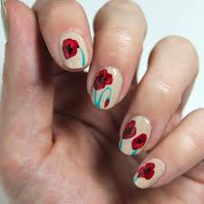 Aquí tienes algunos modelos muy lindos y que son fáciles de hacer. 50 Disenos De Unas Con Flores Belleza De Mujeres